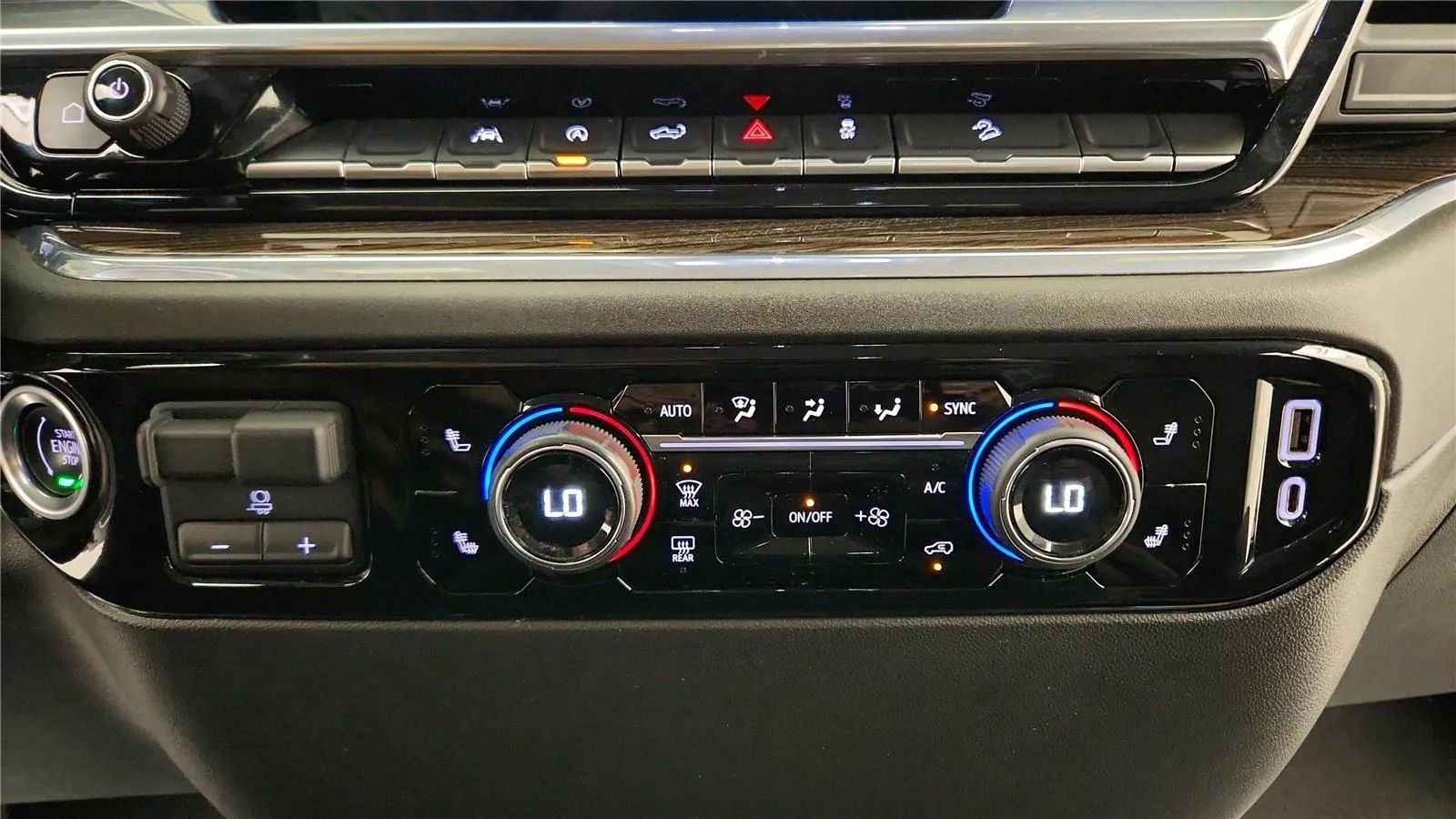 Used 2023 Chevrolet Silverado 1500 LT image 29