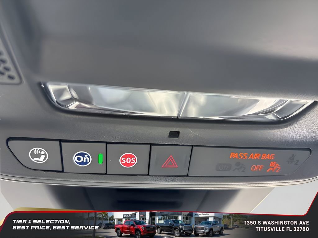 Used 2025 Chevrolet Equinox EV LT image 19