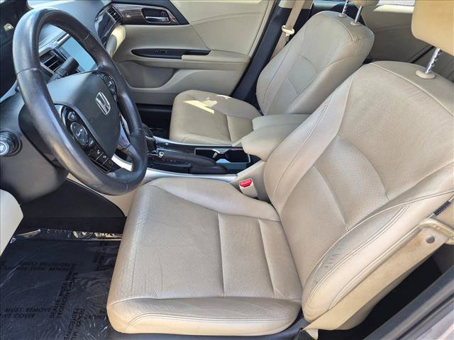Used 2017 Honda Accord EX-L image 14