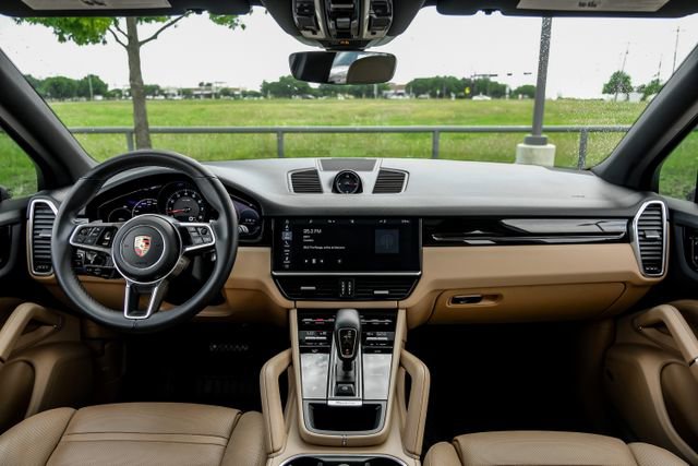 Used 2019 Porsche Cayenne AWD/4WD image 17