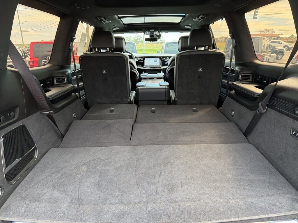 Used 2024 Jeep Grand Wagoneer Series II w/ Quick Order Packagew 28T image 12