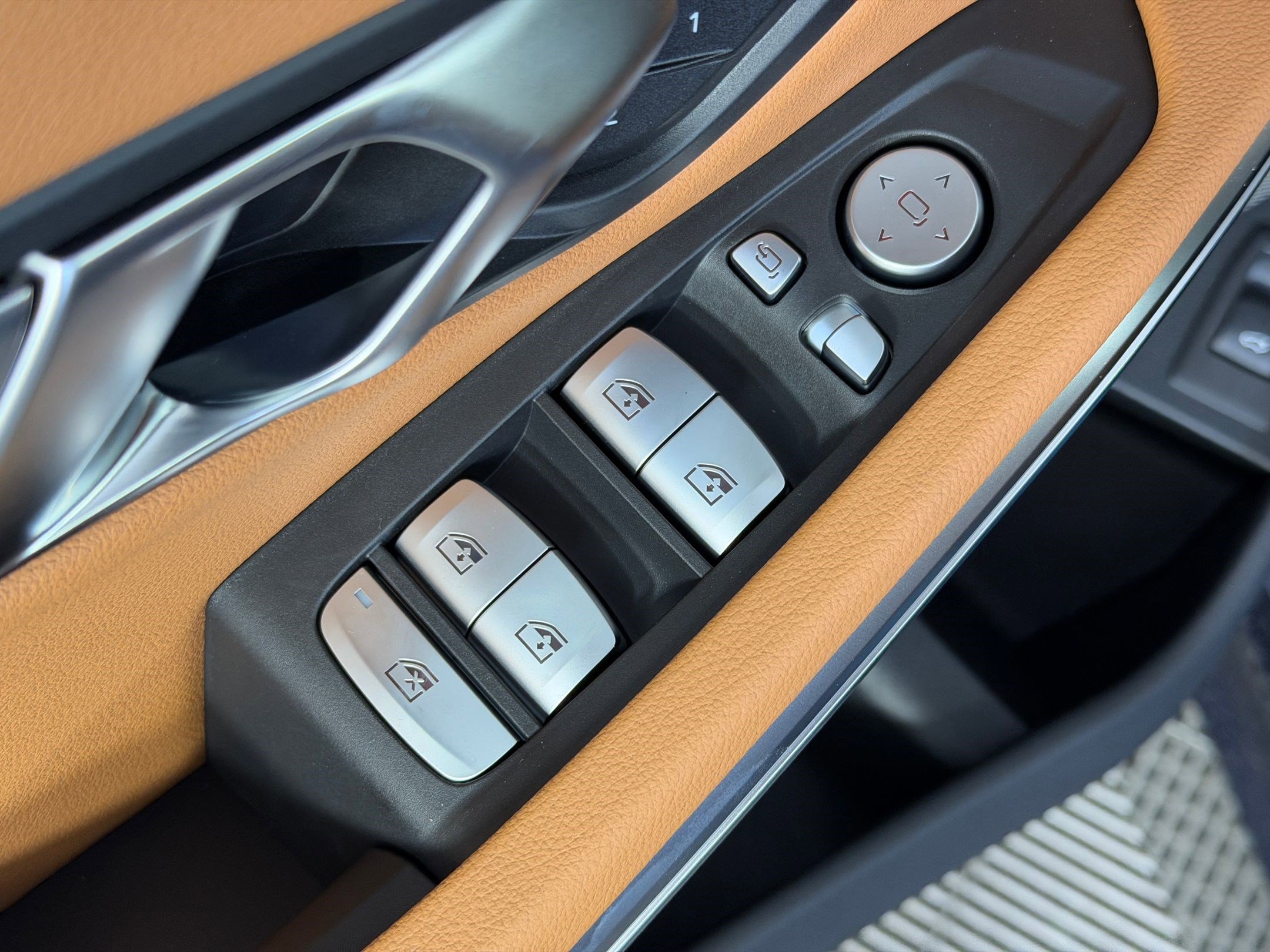 New 2026 BMW 330i Sedan w/ Premium Package image 22