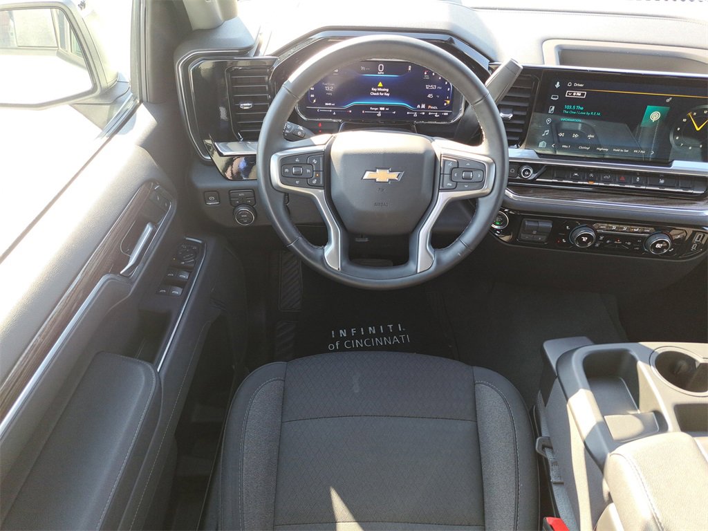 Used 2025 Chevrolet Silverado 1500 LT image 11