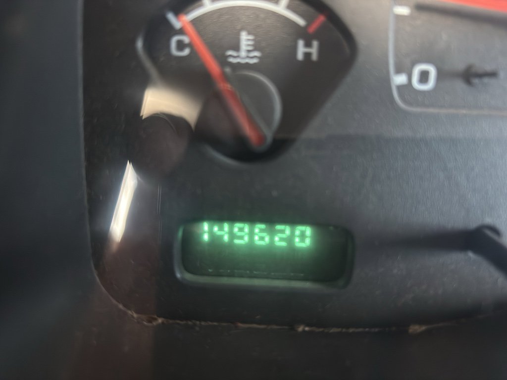 Used 2004 Dodge Dakota SLT w/ Deluxe Convenience Group image 12