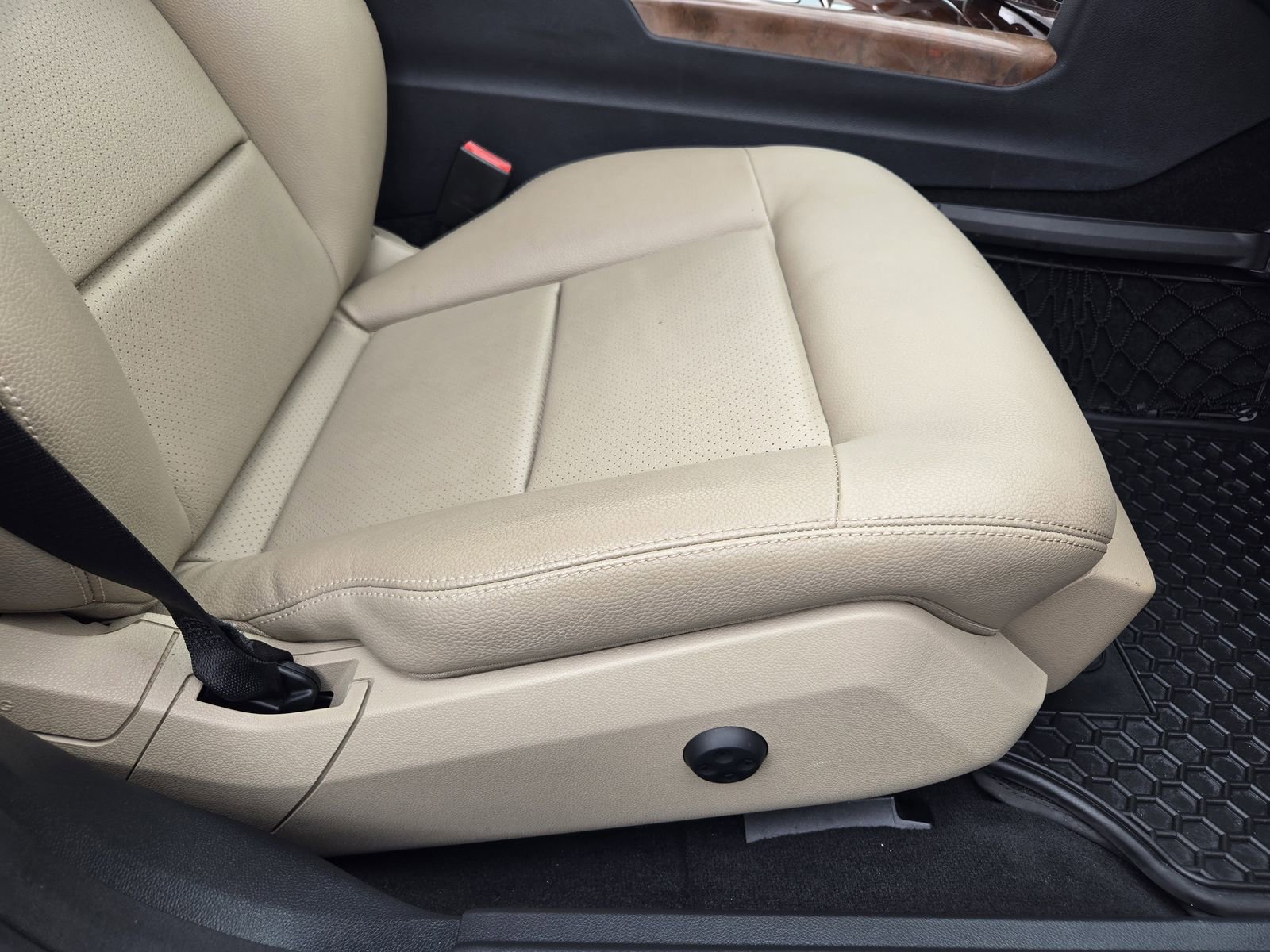 Used 2012 Mercedes-Benz E 350 Sedan image 20