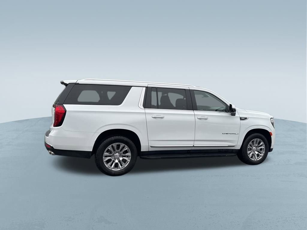 Used 2022 GMC Yukon XL Denali image 9