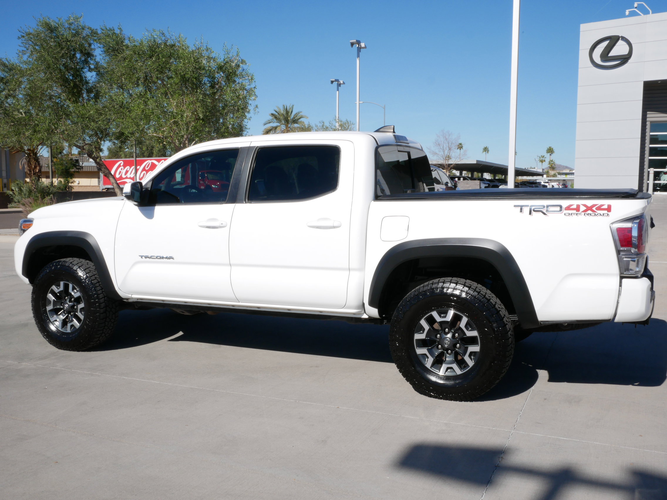 Used 2021 Toyota Tacoma TRD Off-Road w/ Technology Package image 5