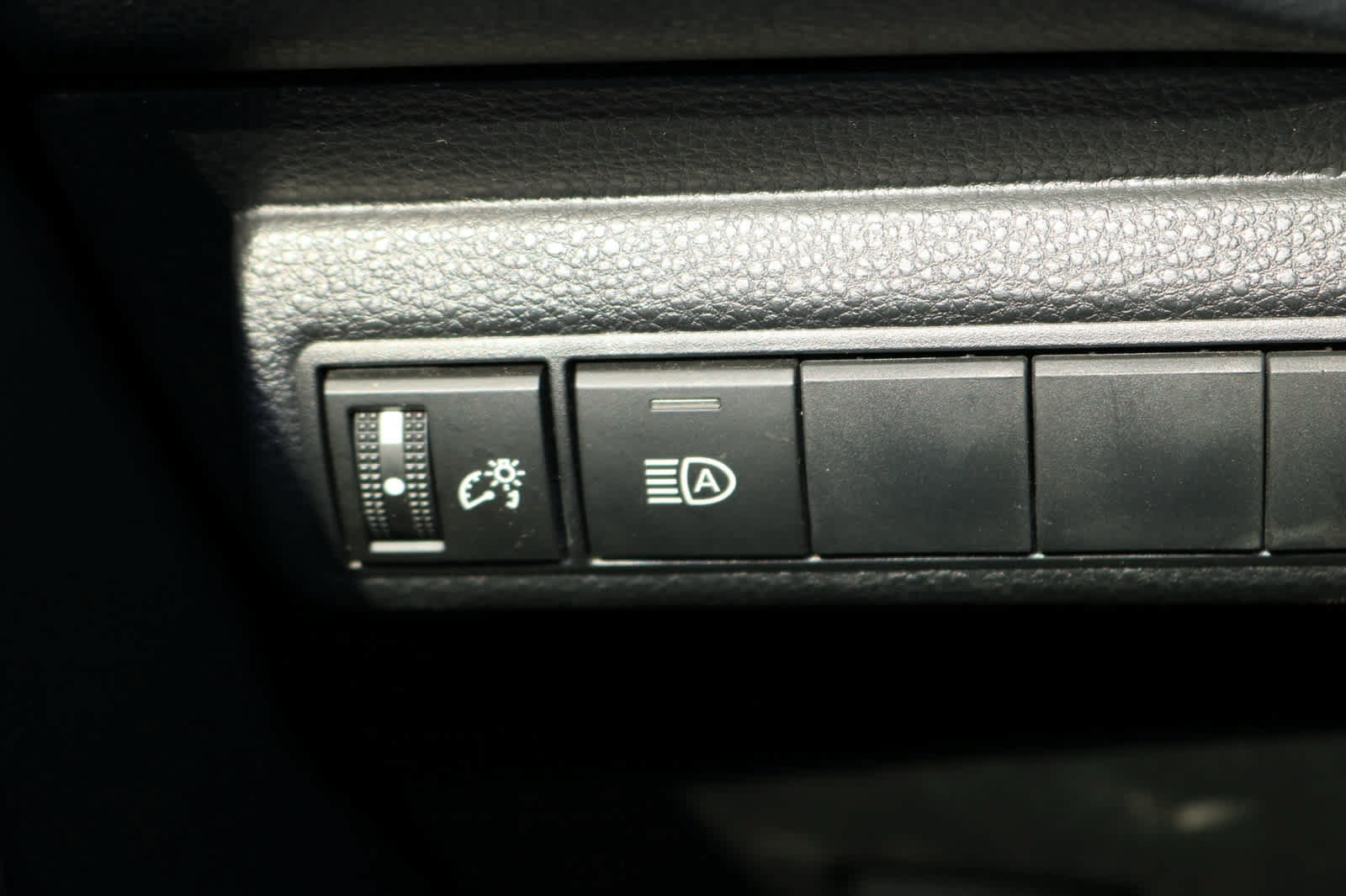 Used 2022 Toyota Corolla SE FWD image 19