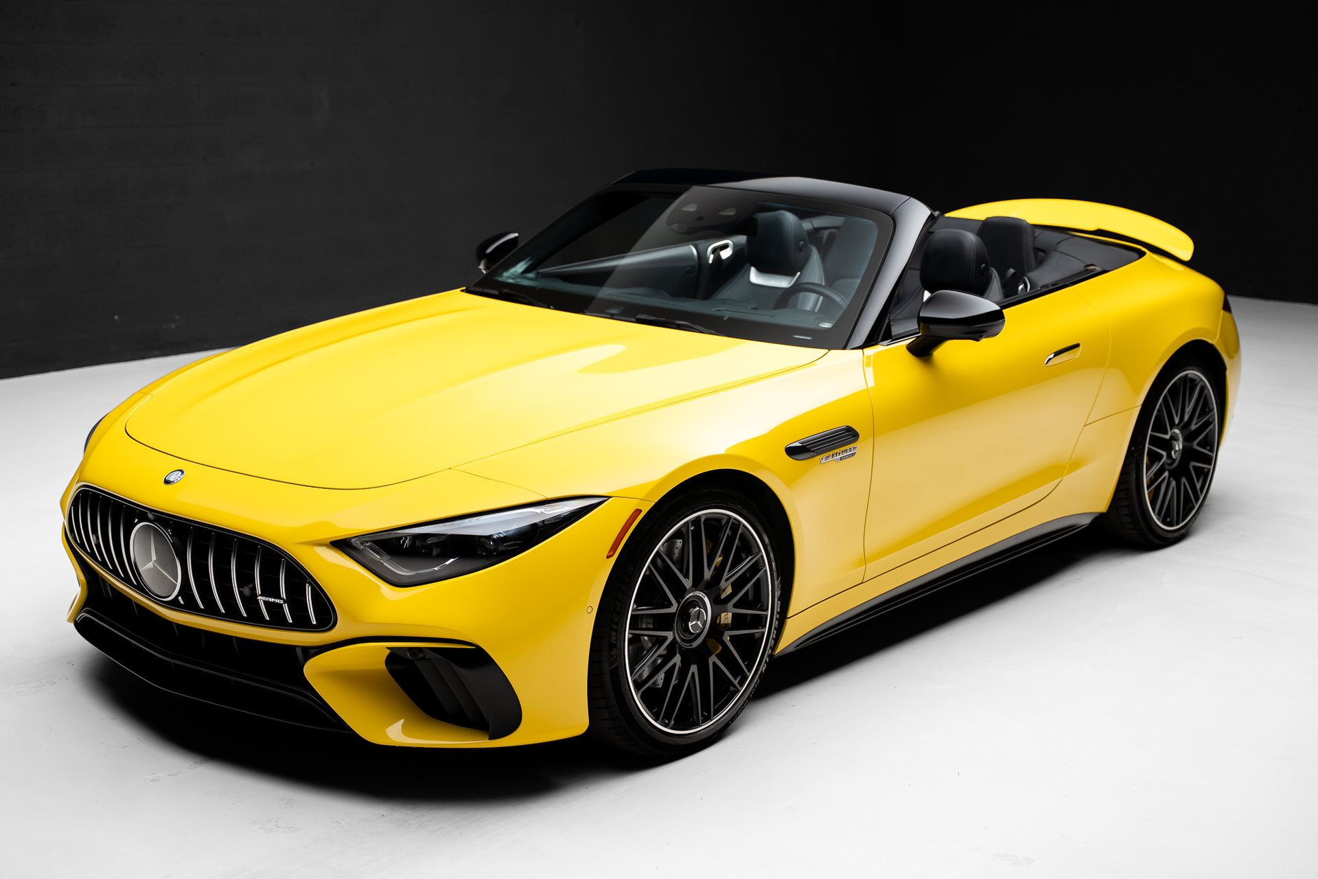 Used 2023 Mercedes-Benz SL 63 AMG 4MATIC image 7
