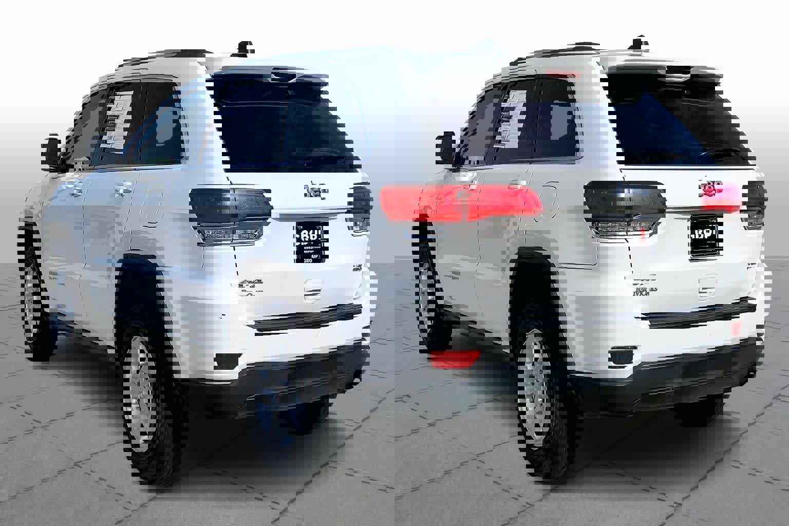 Used 2015 Jeep Grand Cherokee Laredo w/ Quick Order Package 23E image 12