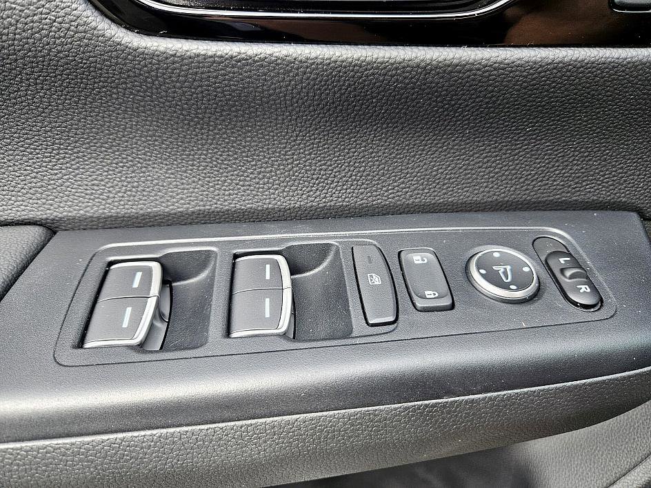 Used 2024 Honda CR-V Sport Touring image 33
