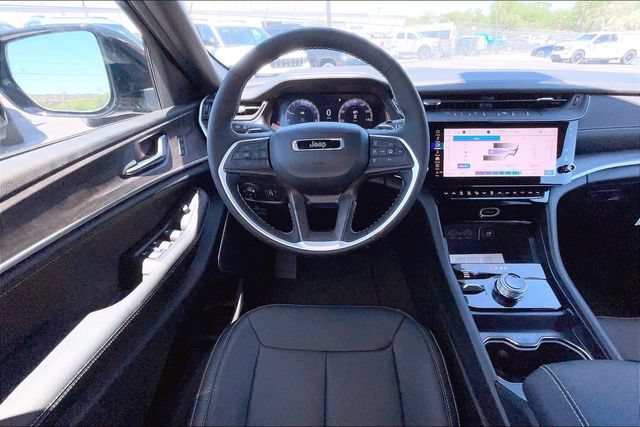 New 2026 Jeep Grand Cherokee L Limited AWD/4WD image 16
