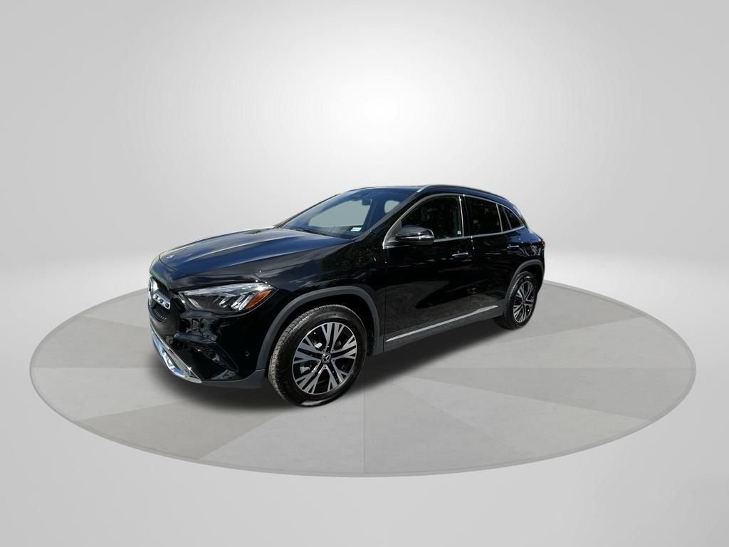 Used 2025 Mercedes-Benz GLA 250 4MATIC image 3