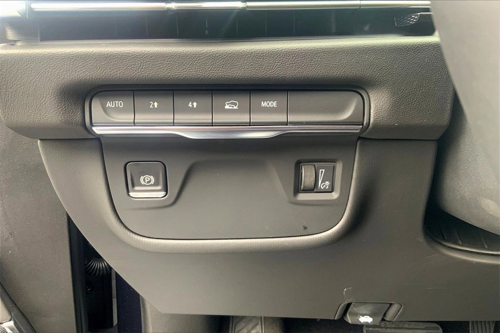 New 2026 Cadillac Escalade 4WD w/ LPO, Floor Liner Package image 28