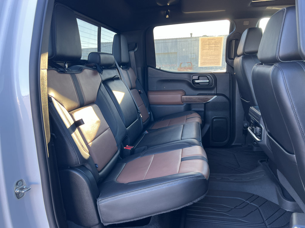 Used 2021 Chevrolet Silverado 1500 High Country w/ Technology Package AWD/4WD image 36