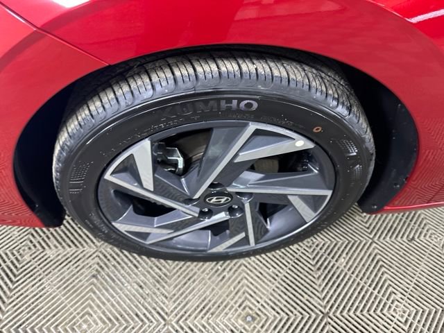 Certified 2025 Hyundai Elantra Sport image 10