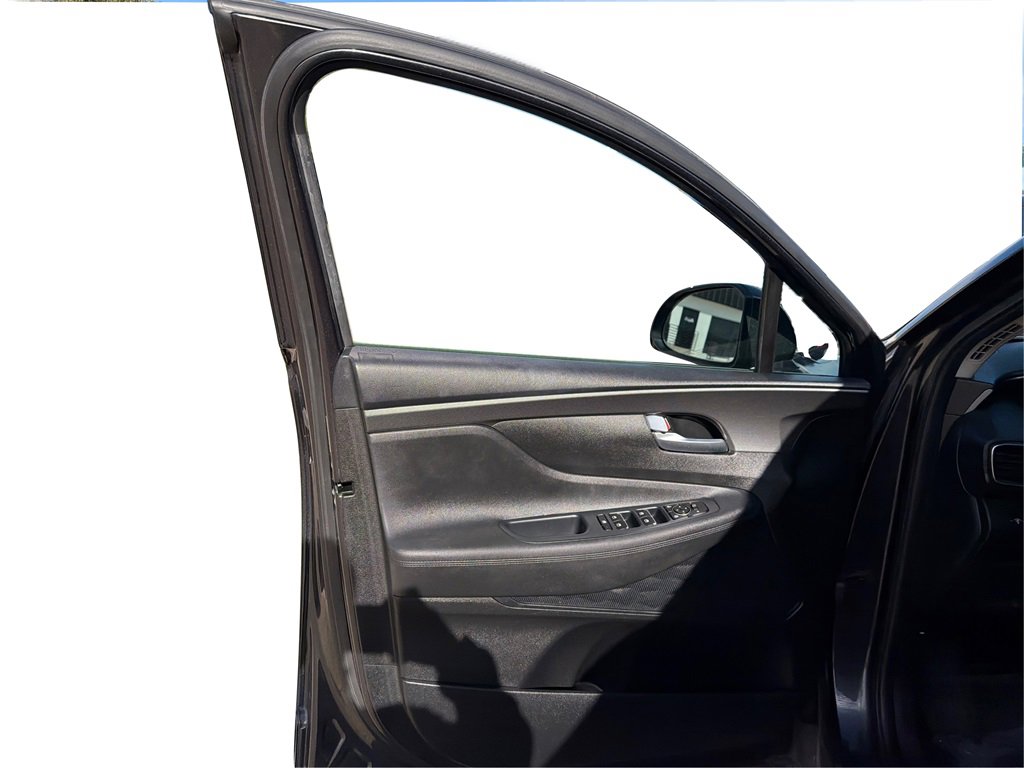 Used 2022 Hyundai Santa Fe SE image 20