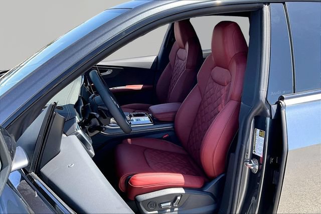 New 2026 Audi SQ8 Premium Plus AWD/4WD image 27