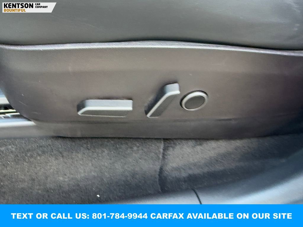 Used 2022 Tesla Model Y Performance image 30