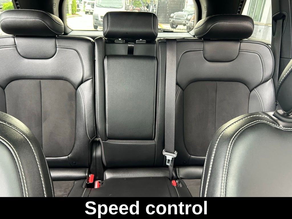 Certified 2024 Jeep Grand Cherokee Altitude image 15