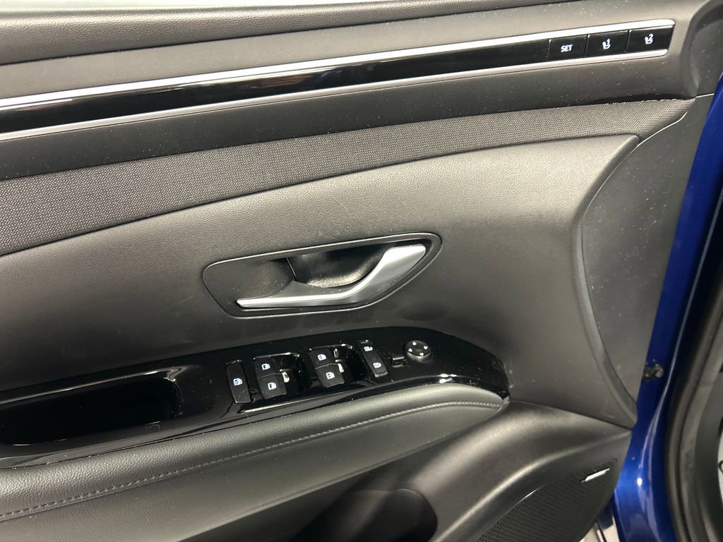 Used 2023 Hyundai Tucson Limited image 12