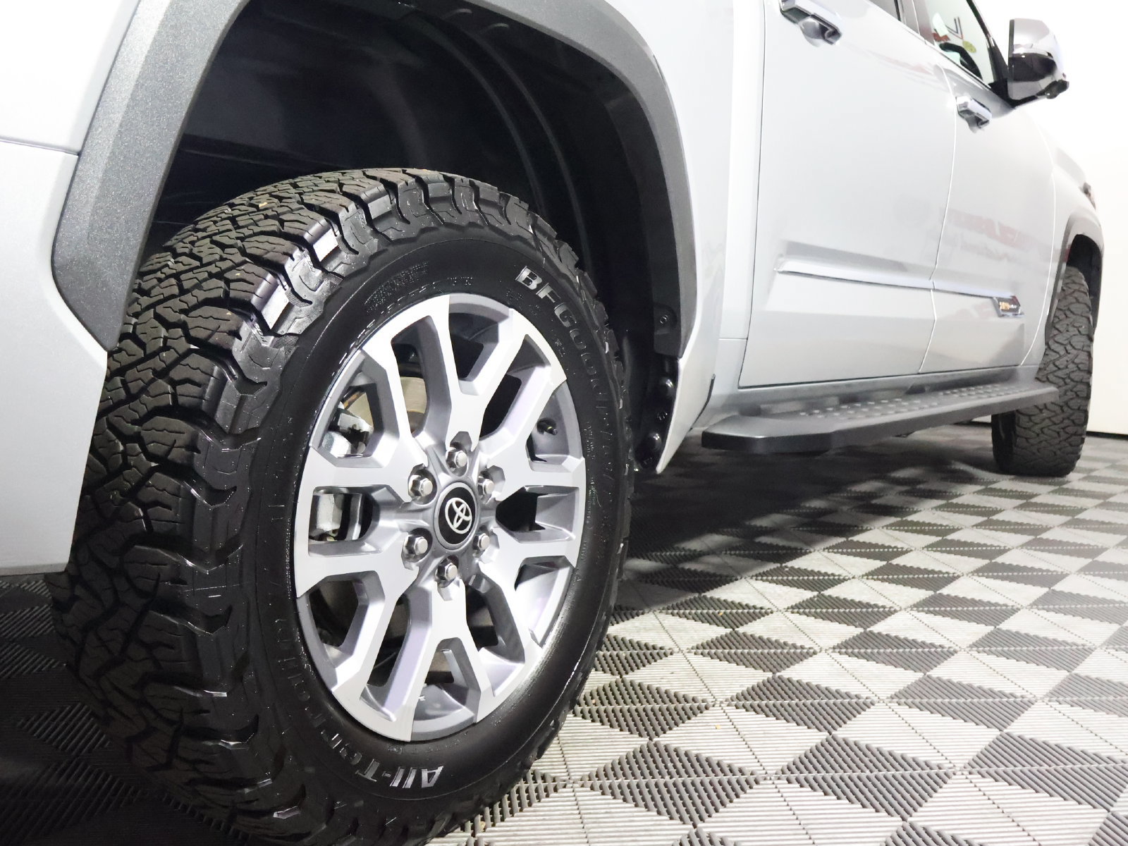 Used 2025 Toyota Tundra 1794 Edition AWD/4WD image 10