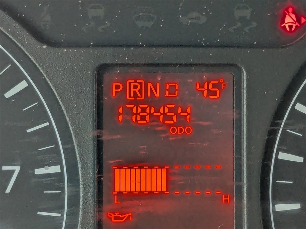 Used 2019 Nissan NV 2500 SV image 31