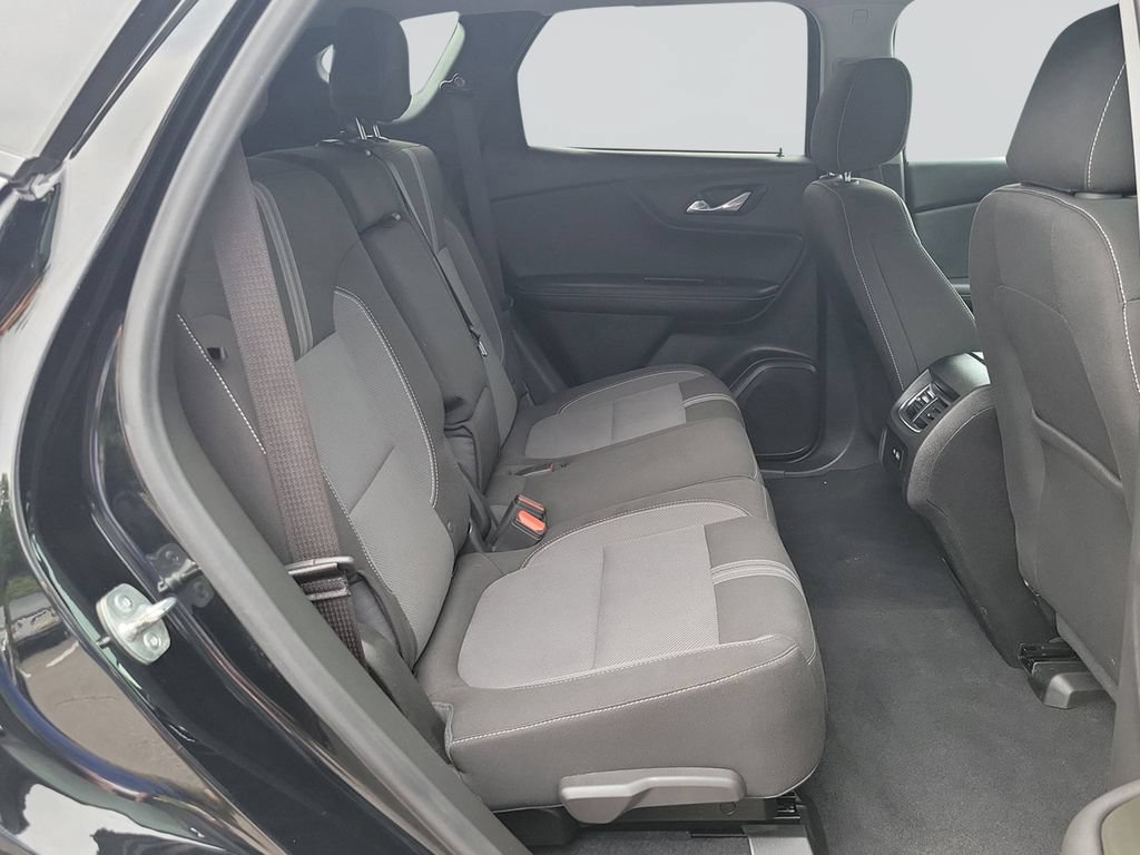Used 2025 Chevrolet Blazer LT FWD image 20