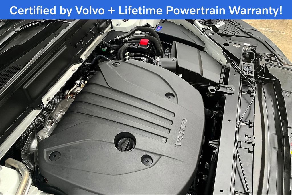 Used 2022 Volvo XC60 B5 Momentum image 42