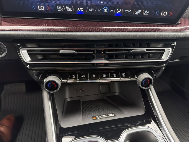 New 2026 Chevrolet Traverse RS image 19