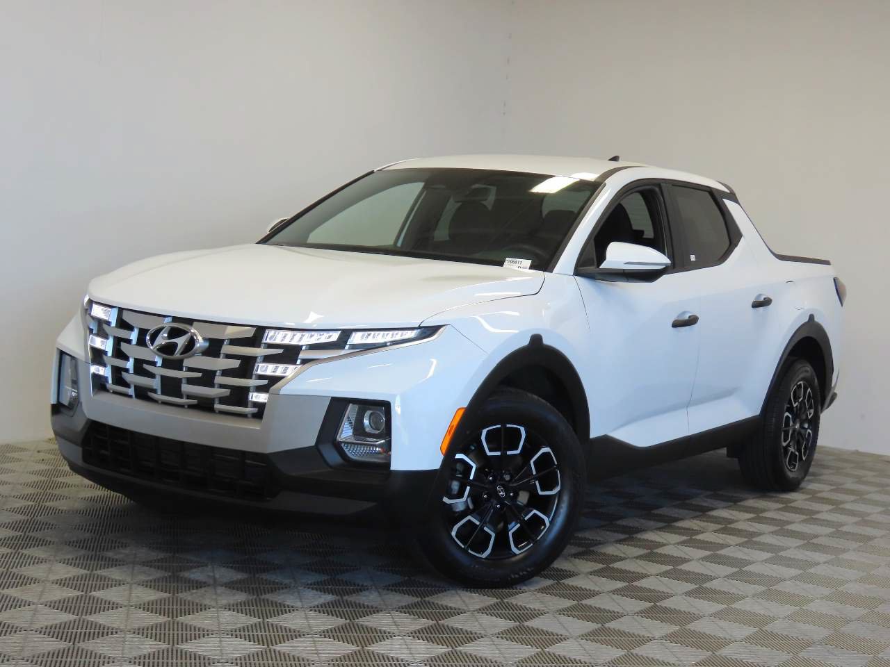 Used 2022 Hyundai Santa Cruz SEL w/ Cargo Package FWD image 1