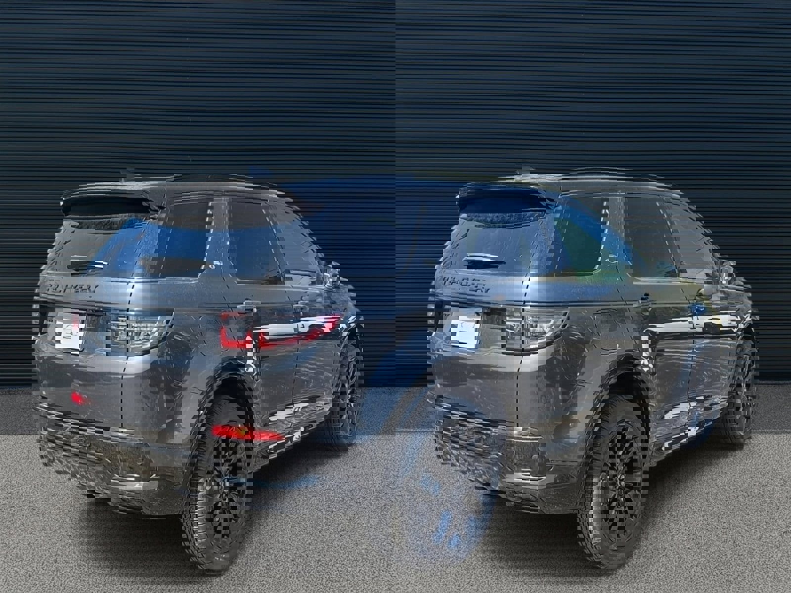 New 2025 Land Rover Discovery Sport Dynamic SE image 5