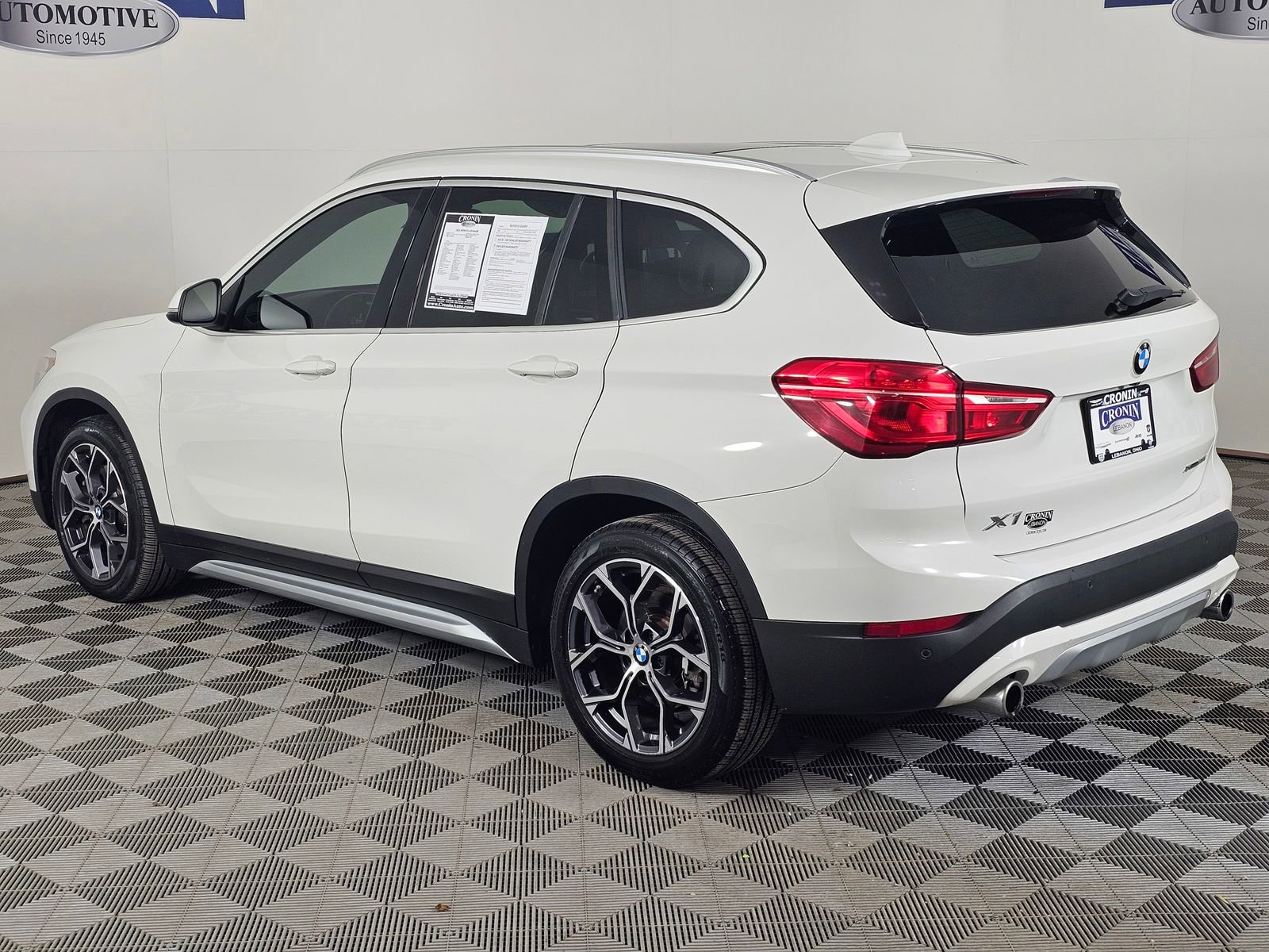 Used 2021 BMW X1 xDrive28i w/ Convenience Package image 3