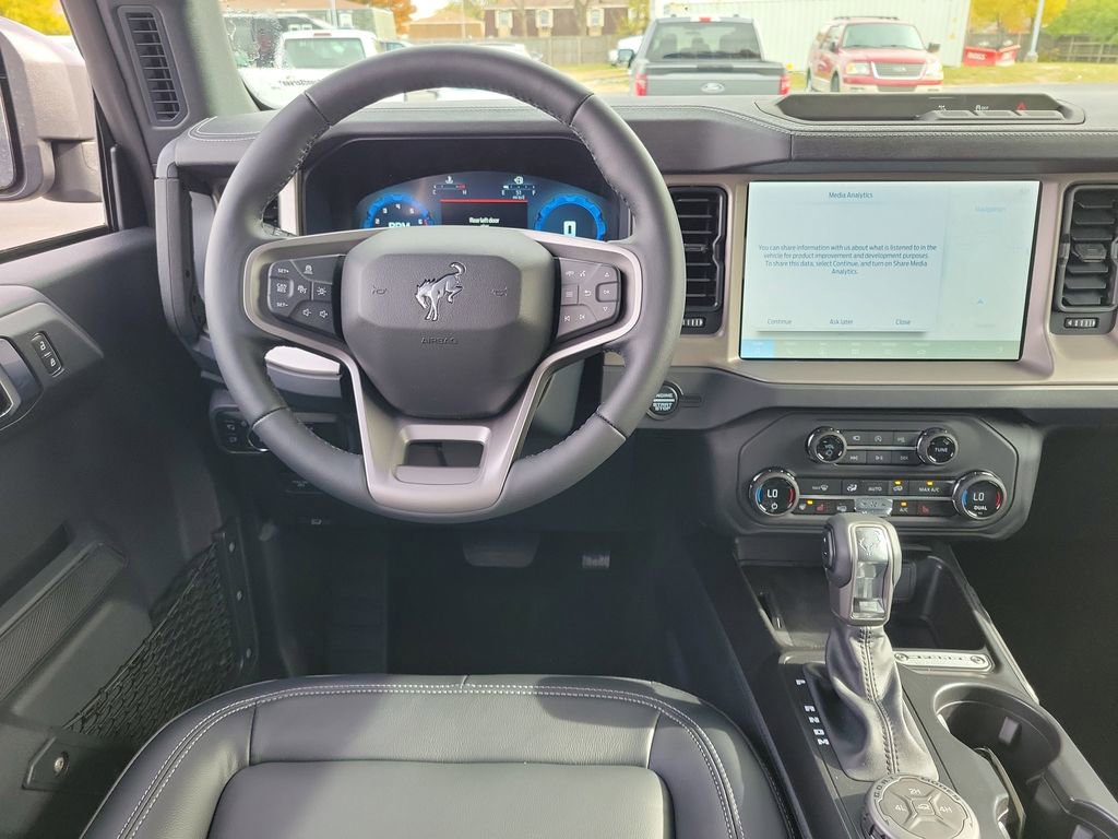 New 2025 Ford Bronco Outer Banks image 12