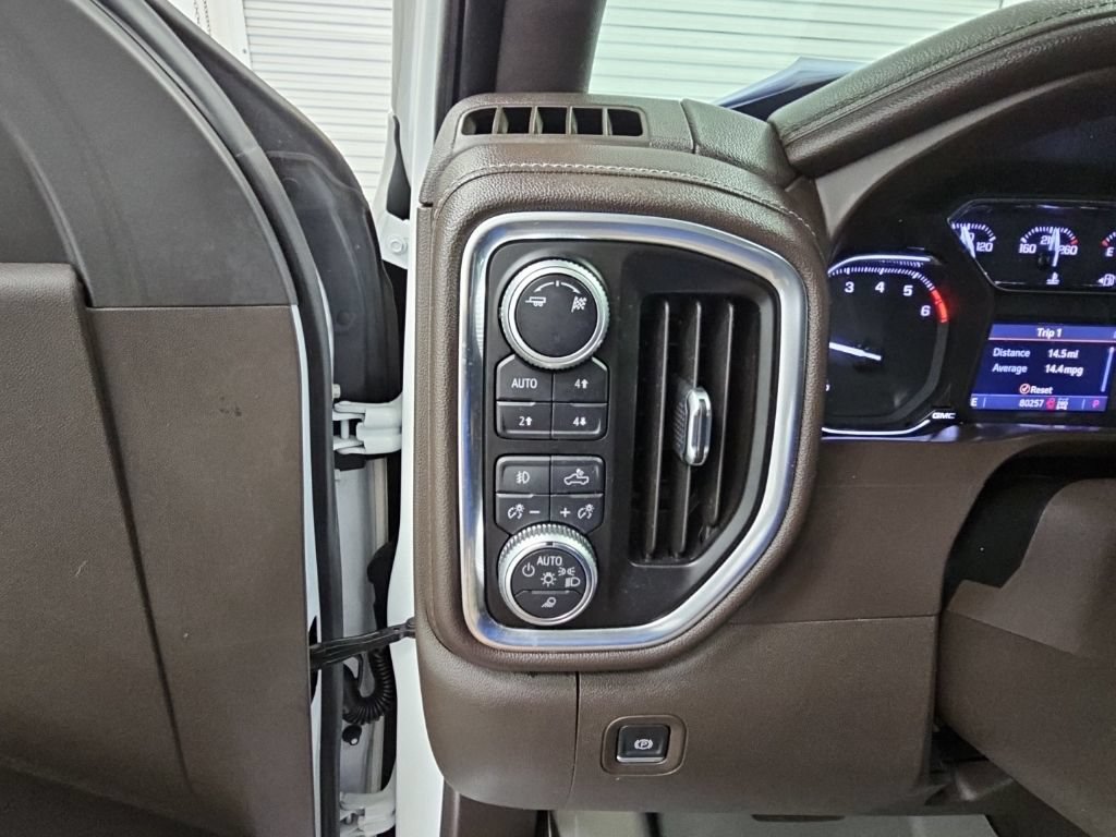 Used 2019 GMC Sierra 1500 SLT w/ SLT Premium Package AWD/4WD image 31