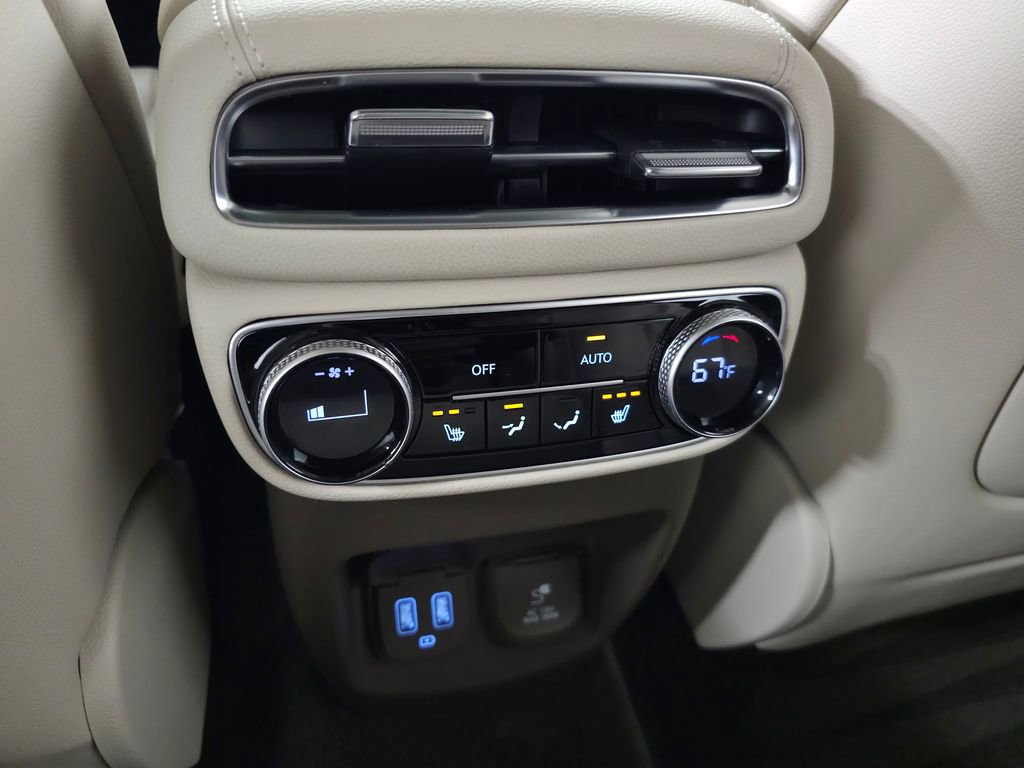 Used 2022 Genesis GV80 2.5T w/ Prestige Package 04 AWD/4WD image 42