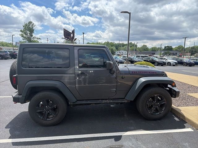 Used 2016 Jeep Wrangler Rubicon AWD/4WD image 8
