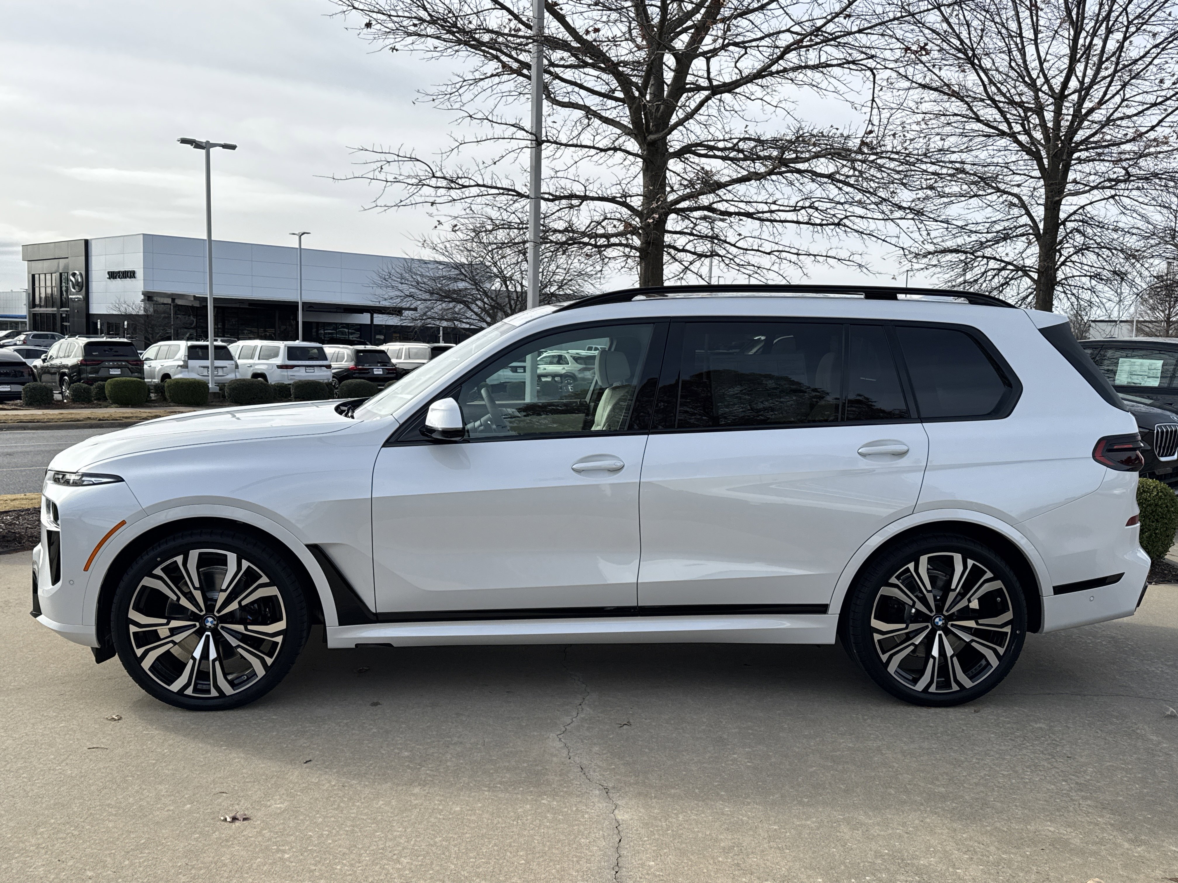 New 2026 BMW X7 xDrive40i w/ Executive Package image 2