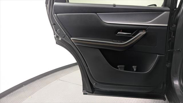 Used 2024 MAZDA CX-90 Plug-In Hybrid w/ Preferred image 16