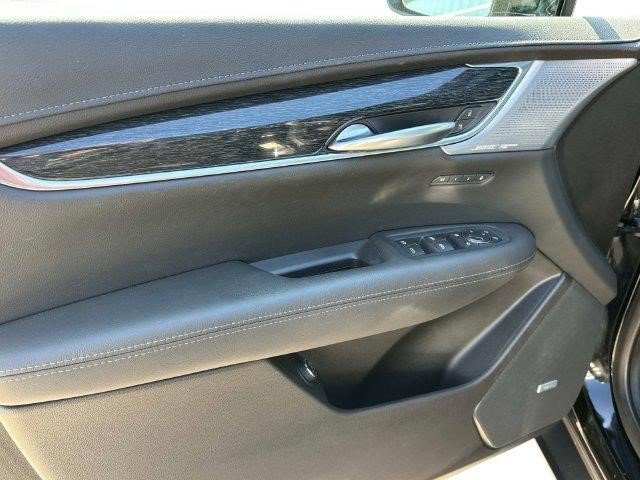 Certified 2023 Cadillac XT5 Premium Luxury AWD/4WD image 16