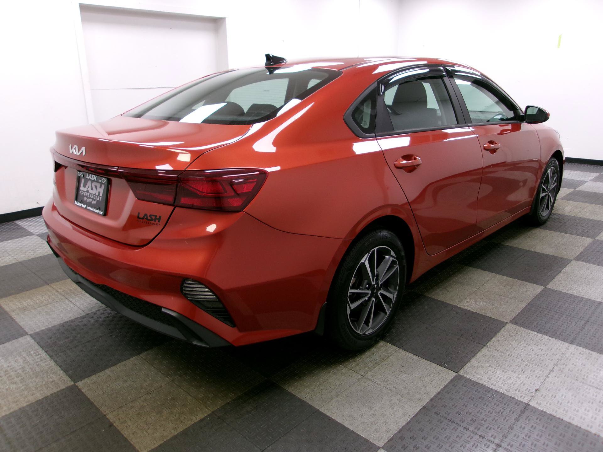 Used 2022 Kia Forte LXS FWD image 10
