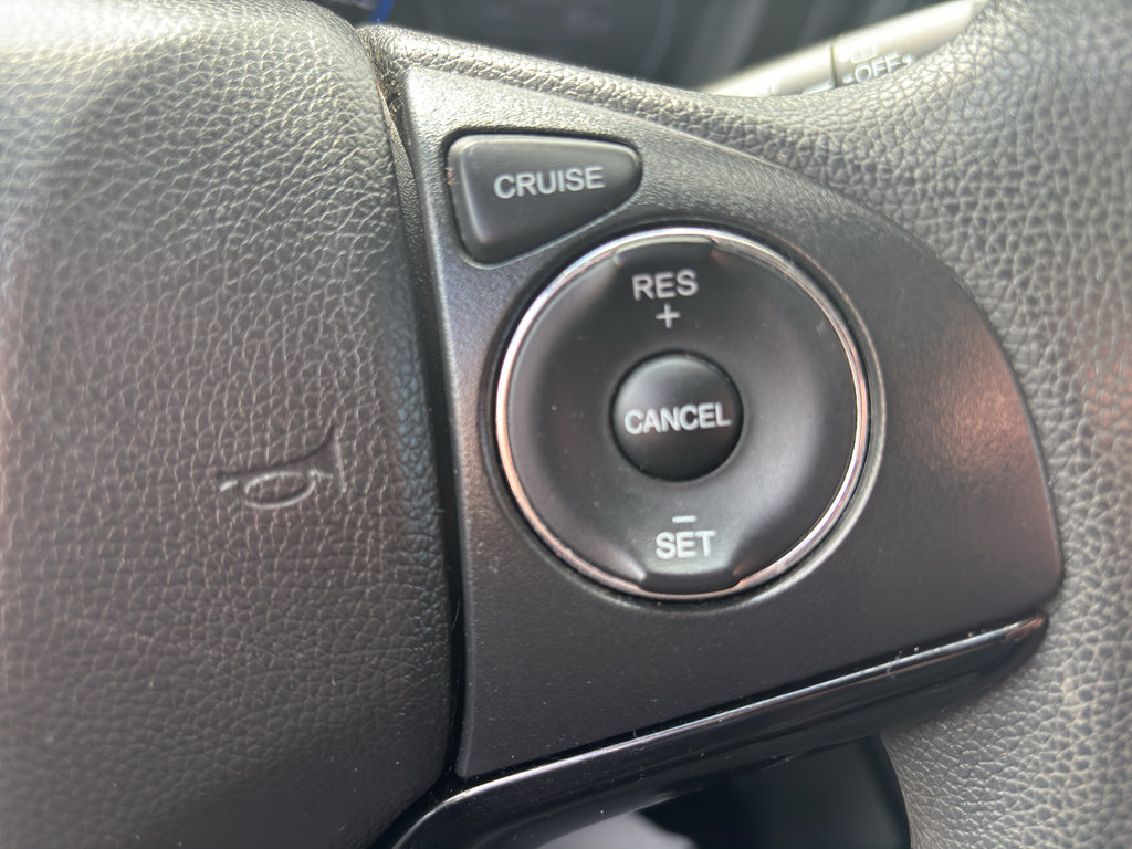Used 2022 Honda HR-V LX image 18