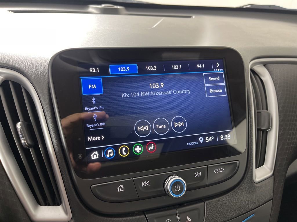 Used 2024 Chevrolet Malibu LT image 30