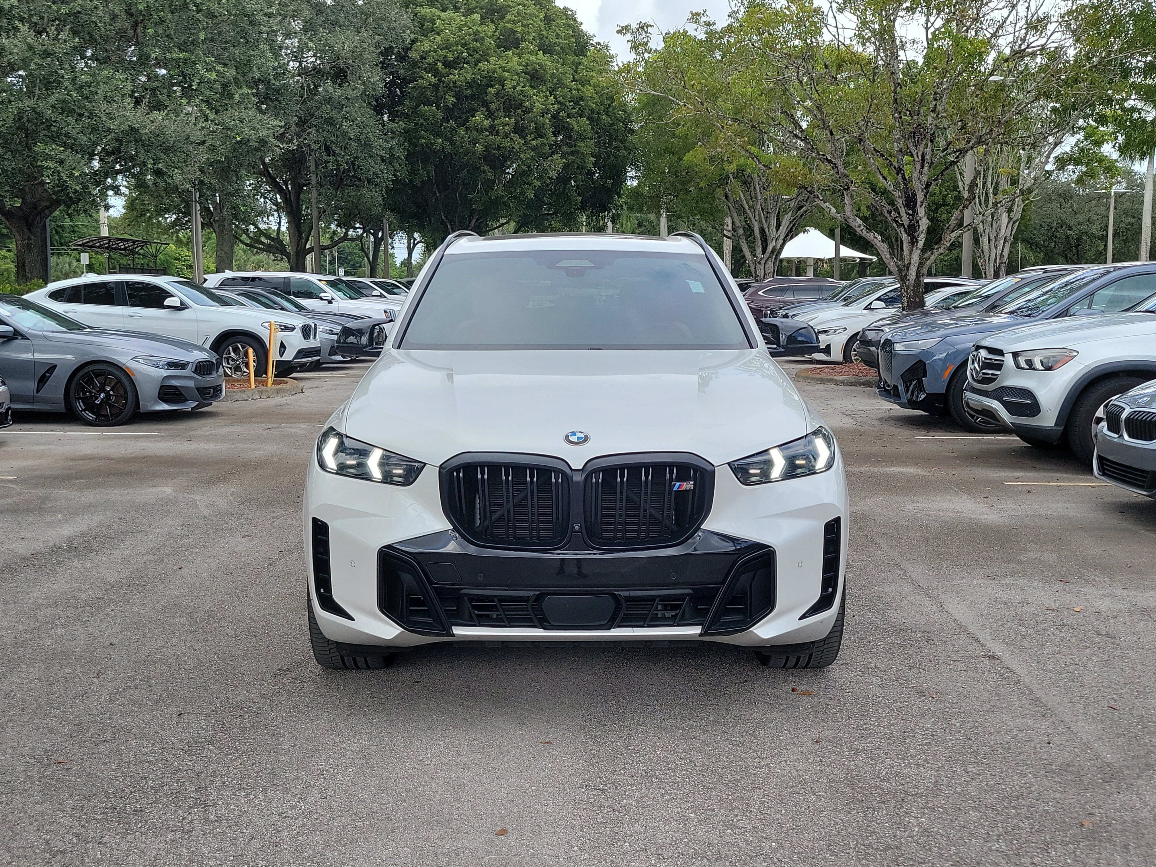 Certified 2024 BMW X5 M60i AWD/4WD image 5