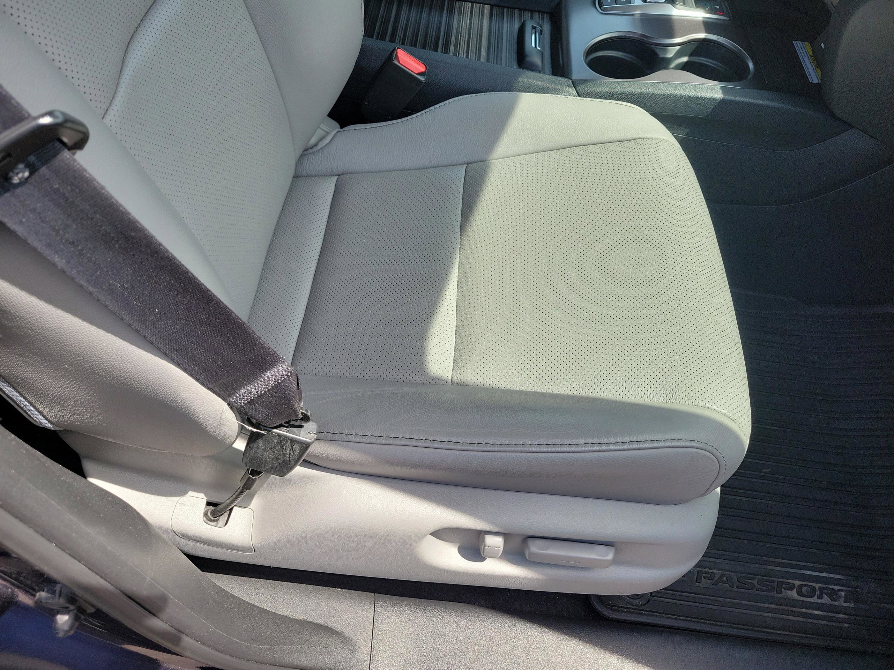 Used 2023 Honda Passport EX-L image 19