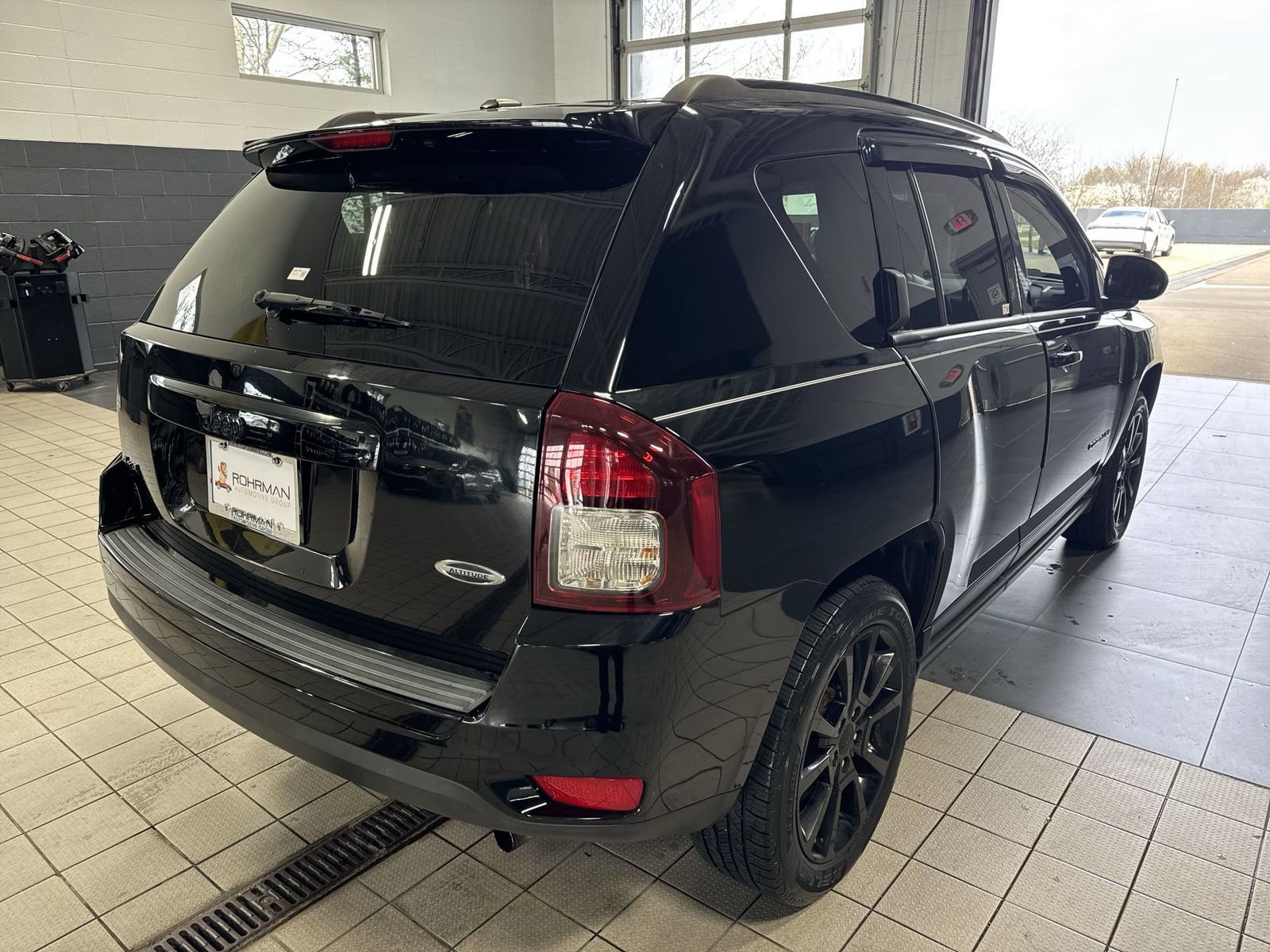 Used 2015 Jeep Compass Sport w/ Power Value Group image 38