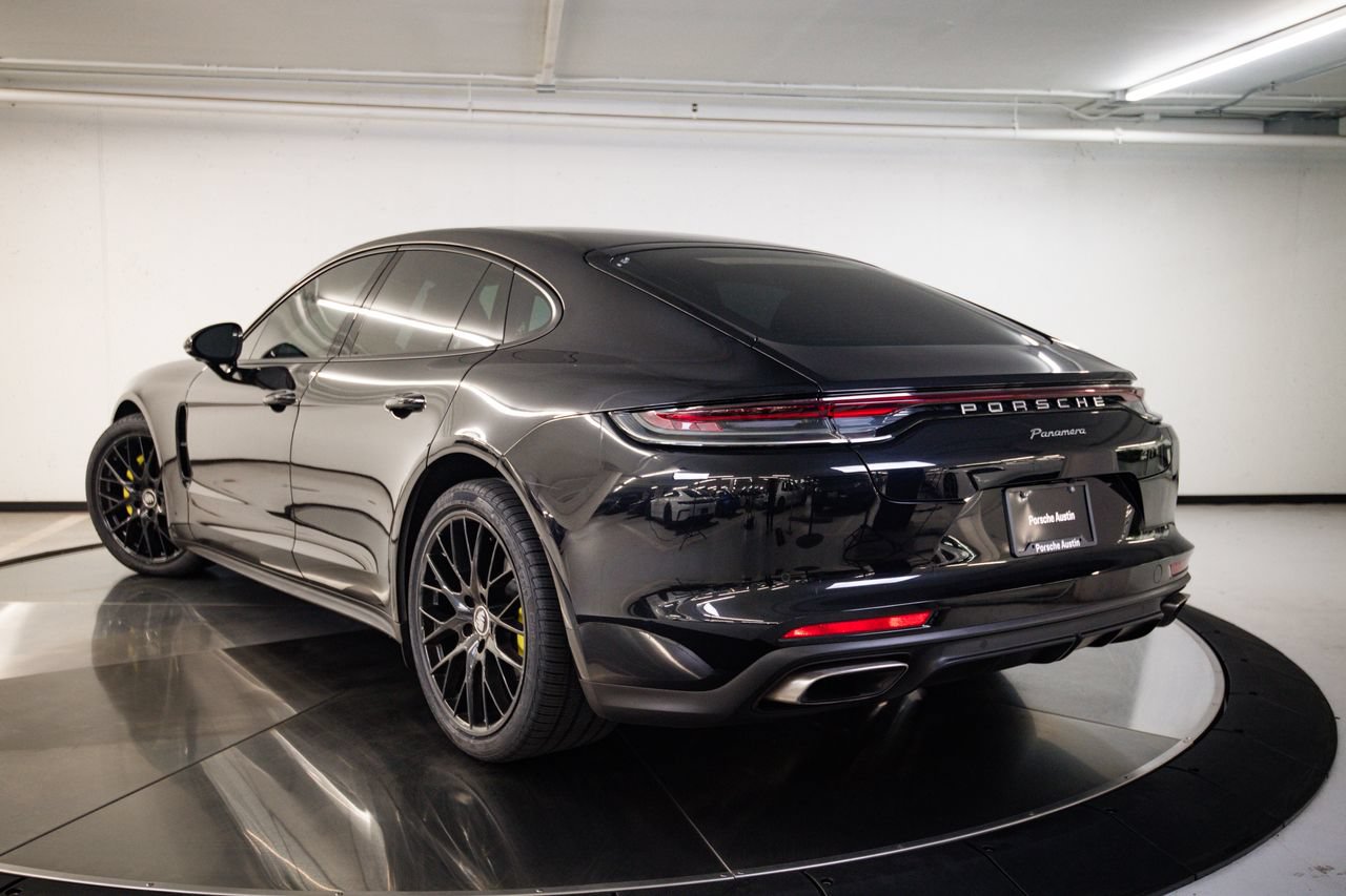 Certified 2023 Porsche Panamera image 3