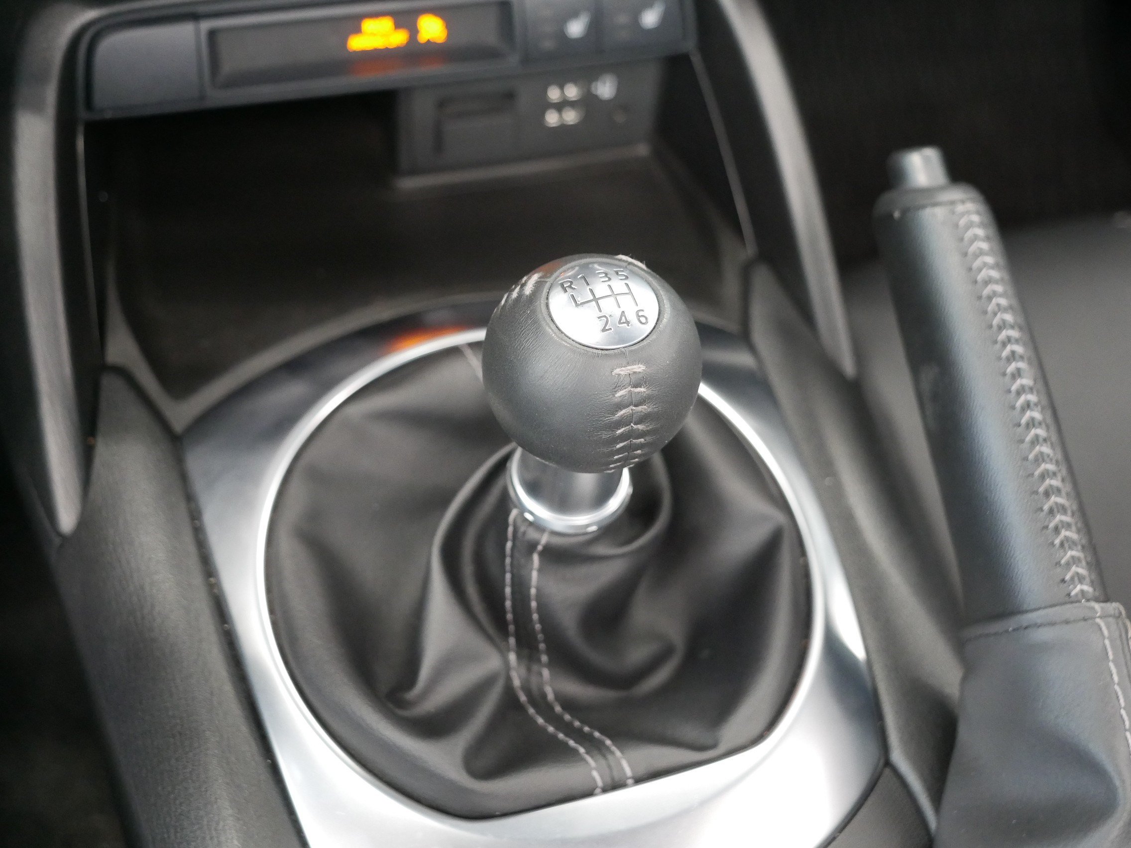 Used 2022 MAZDA MX-5 Miata Grand Touring w/ Weather Package RWD image 24