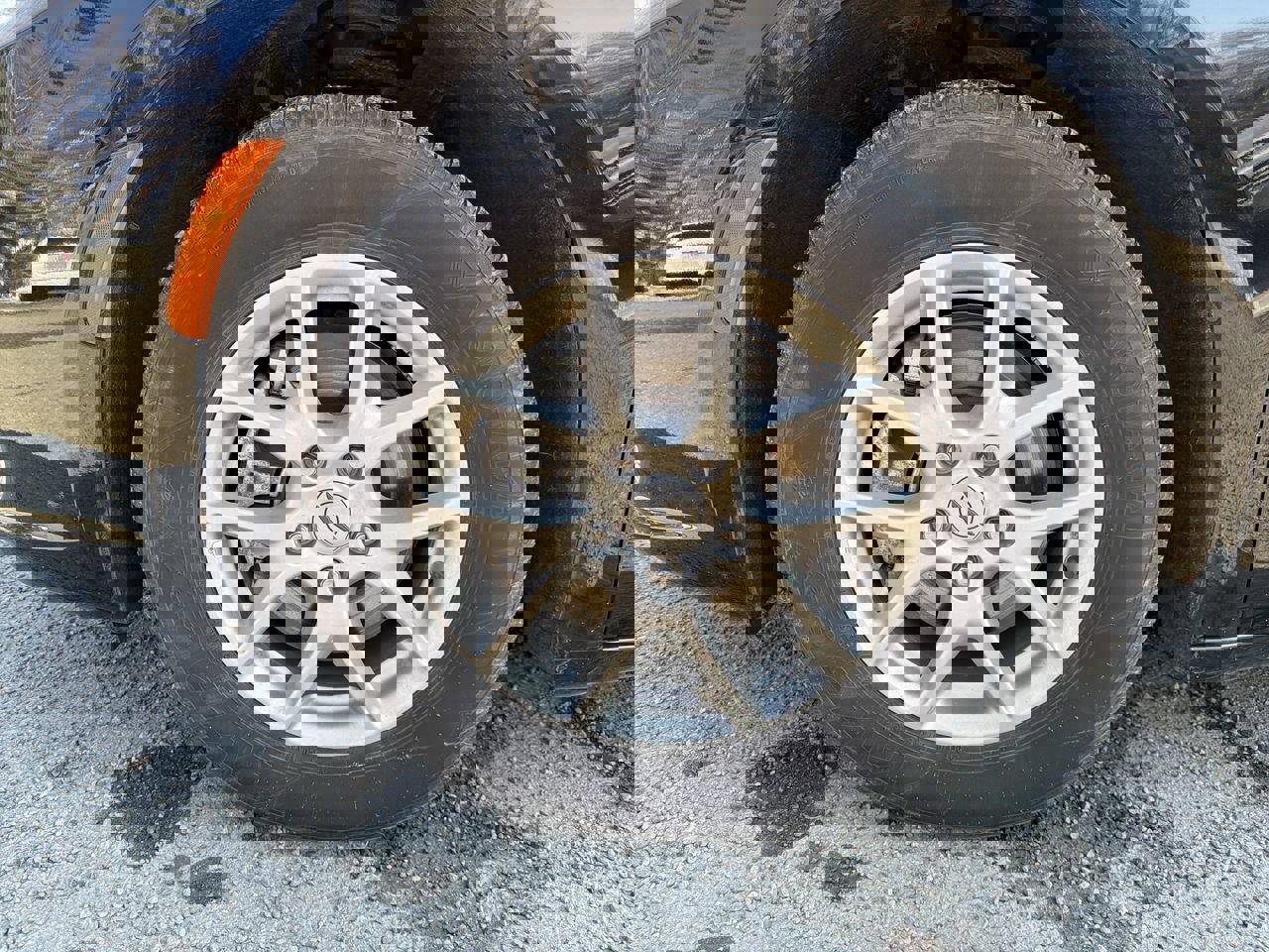 Used 2024 Chrysler Pacifica Touring-L image 10