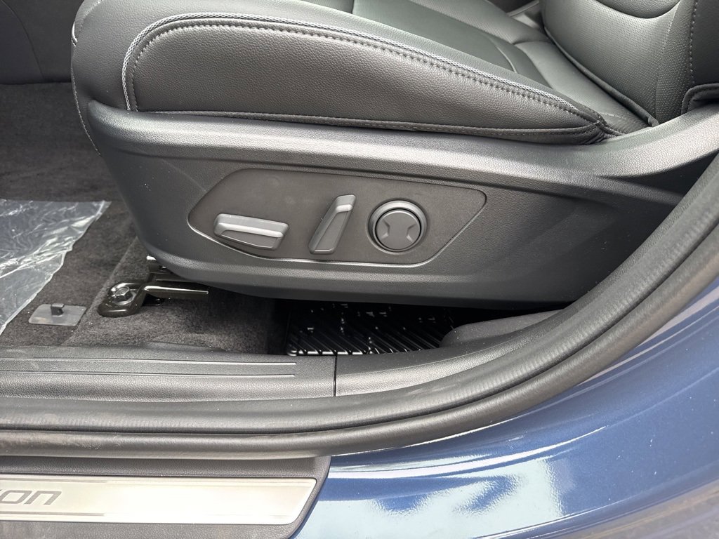 New 2026 Hyundai Tucson Limited image 13